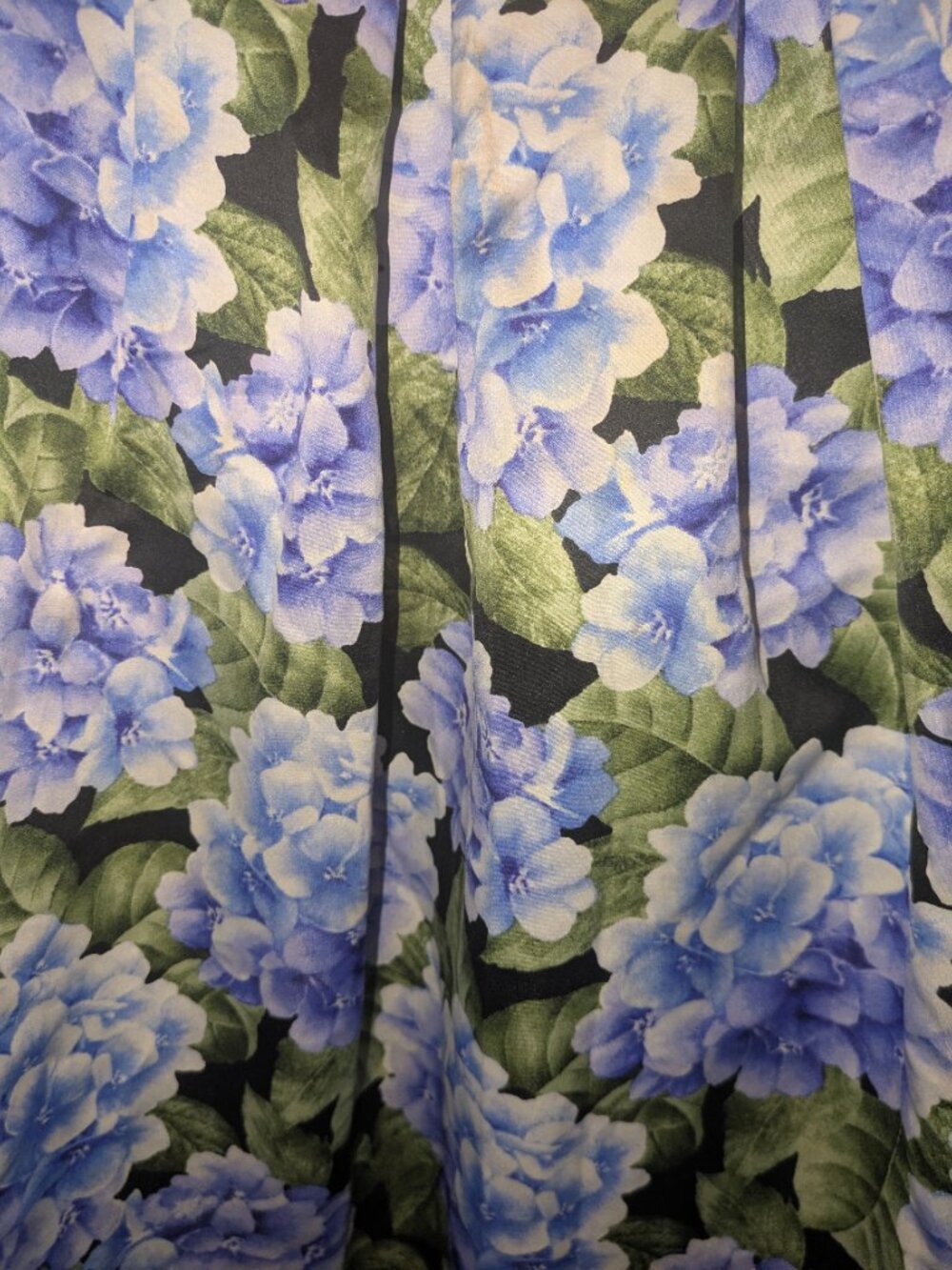 Forever 21+ Women's Blue Hydrangea Floral Pleated Midi Skirt - Size 1X - Picture 2 of 4